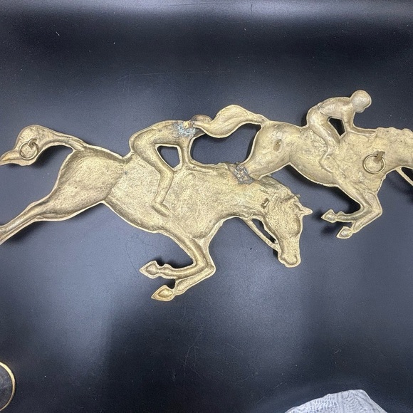 COPY - Mid-Century Modern Brass Cast Eagle Wall Decor- Soaring Eagle Metal Wall… - Picture 6 of 12